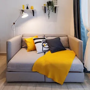 Cozy Market-square Retreat Located In The Heart Of The 10th District Apartment Wien